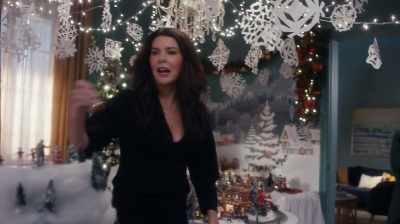 - Tiny Claus? Where are you? - Here, here's a, here's a guy. - The Z-Suite