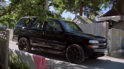 [tires screech, engine revs] - Psych