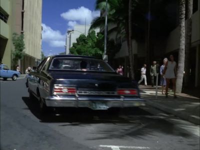 [ TIRES SCREECHING ] - Hawaii Five-O