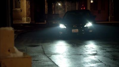 (tires screeching) - Shameless