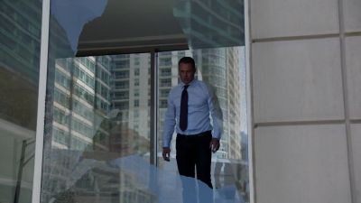 [tires screeching] - Chicago Fire