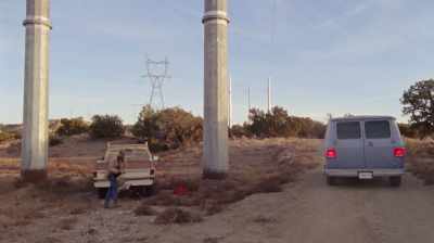 [tires screeching] - How to Blow Up a Pipeline