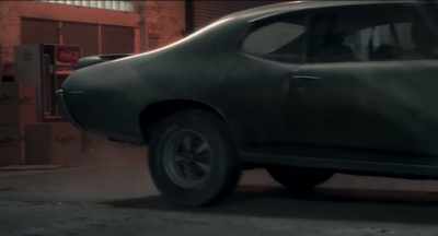 (tires screeching) - Finding Steve McQueen