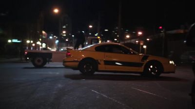 [Tires squeal] - Arrow