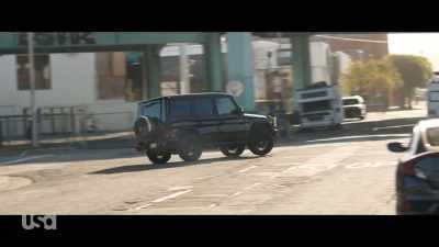 (tires squealing) - Nash Bridges