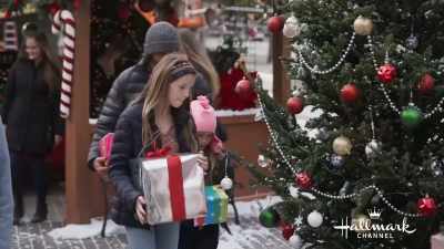 'Tis the season to be jolly - A Nashville Christmas Carol