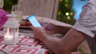 TO A BRAND-NEW MAN WHO REALLY
NEEDS A DATE. - Love Island