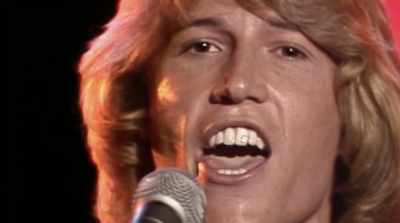 - ♪ To be your everything ♪ - The Bee Gees: How Can You Mend a Broken Heart