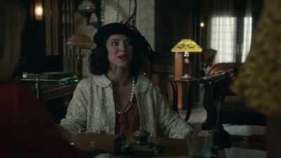To be in the newspapers, - Frankie Drake Mysteries