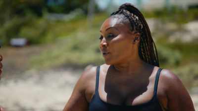 - To be on a girls' trip
having a conversation - The Real Housewives Ultimate Girls Trip