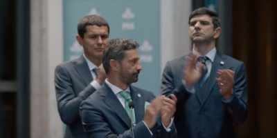 -To conquer their hunger!
-Great! - Candidatul perfect