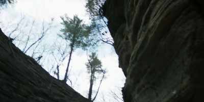 To drag three grown women
up into that cave, - The Murders at Starved Rock