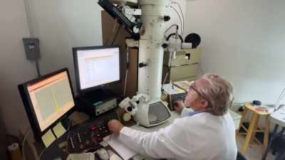 To find fibers that small,
Sean used an electron microscope - Not So Pretty