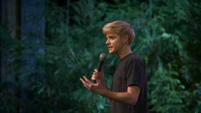 To have this fluidity
around gender, it's like… - Mae Martin: SAP