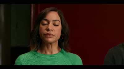 To interrogate who we are
as a couple or your partner. - Stay Close