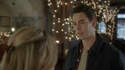 To just-- where's my-- - Meeting Mr. Christmas