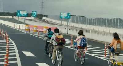 "To Osaka" - Survival Family