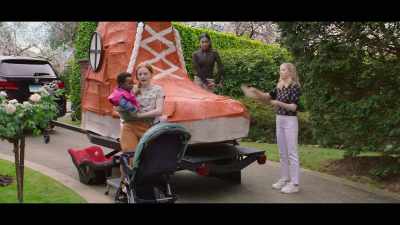 To see Watson in his bonnet. - The Baby-Sitters Club