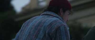 - To the right, that's it.
- But, can you slow down, please? - Through My Window 3: Looking at You
