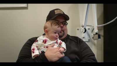 To trick the baby to show us
that it can actually do a cognitive task. - Babies