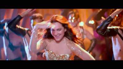 ...to watch you do the work - Total Dhamaal