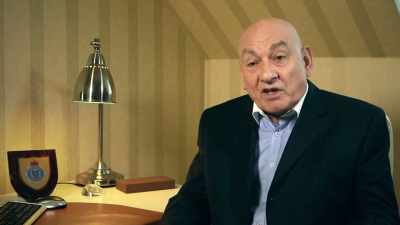 -Tobin had spent his whole life
traveling about, - Britain’s Most Evil Killers