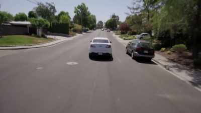 TODAY, COLD-CASE
INVESTIGATOR PAUL HOLES - The Golden State Killer: It's Not Over