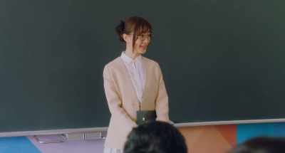 Today I want to introduce you to a transfer student. - Nisekoi: False Love