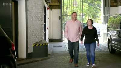 Today, I'm welcoming James and Vicky
to our architect's studio - Your Home Made Perfect