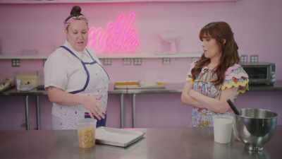Today, we're going to make
cornflake crunch, - What Am I Eating? With Zooey Deschanel