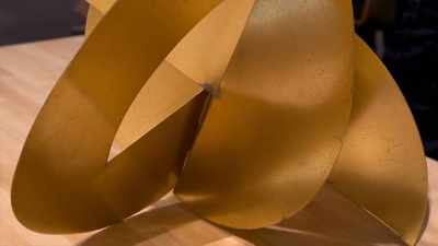 Todo se adaptó al mundo del espectáculo. - Blurred Lines: Inside the Art World