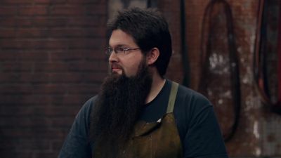 Tom, your blade definitely
has that nice curve to it. - Forged in Fire