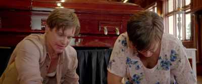 Tom, open the bloody door.
I'm not angry. - A Few Less Men