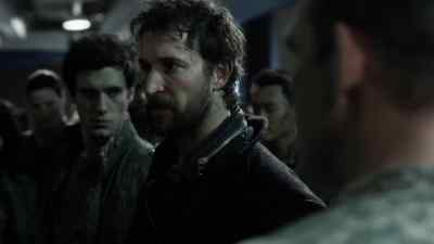 Tom. - Falling Skies