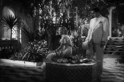 - Tom?
- Yes, dear? - Charlie Chan in Egypt