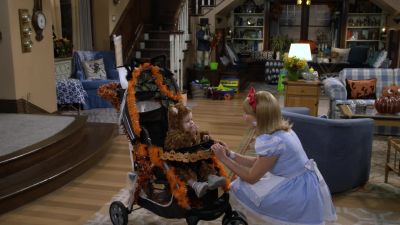 Tommy, what does the bear say? - Fuller House
