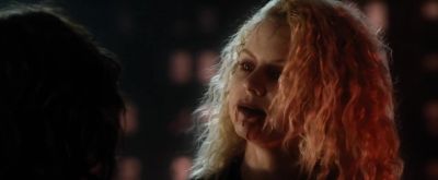 Tomorrow at midnight.
I'll wait for you where we
first met. - Van Helsing