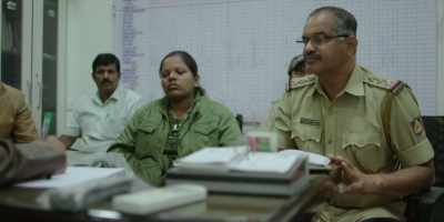 Tomorrow morning,
let four teams work in parallel. - Crime Stories: India Detectives