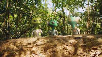 - [tongue snapping]
- [gulping] - Alien TV