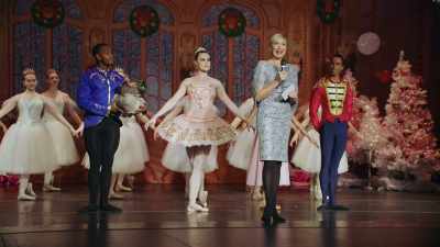 - Tonight we have
a special treat. - Sugar Plum Twist