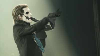 ♪ Tonight we summoned
for his unholy fiend ♪ - Ghost: Rite Here Rite Now