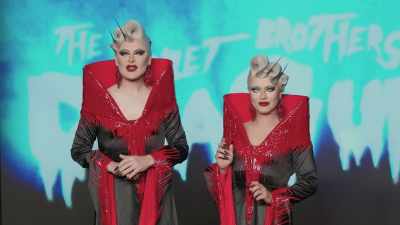Tonight we've tasked our
remaining competitors - The Boulet Brothers' Dragula: Titans