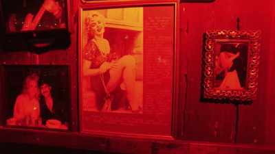 Tony promised
to stop the relationship
with Marilyn Monroe, - The Rainbow