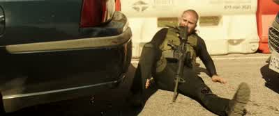 Tony, you okay? - Den of Thieves