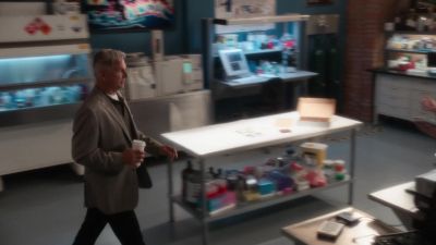 Took you long enough.What do you got? - NCIS