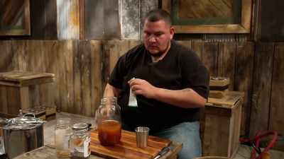 Toothpaste,
but it's not. Tomato paste. - Moonshiners: Master Distiller
