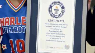 [TORCH LAUGHING] - Harlem Globetrotters: Play It Forward