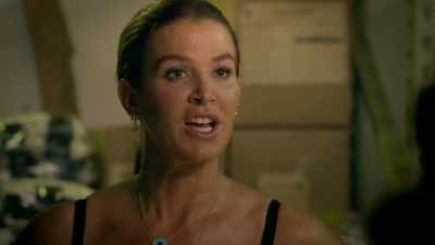 Tori Eastland, - Reef Break