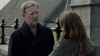 - Tosh, can you give me a minute?
- Yeah, sure. - Shetland