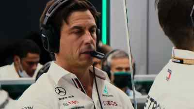 Toto, just give me a second. - Formula 1: Drive to Survive